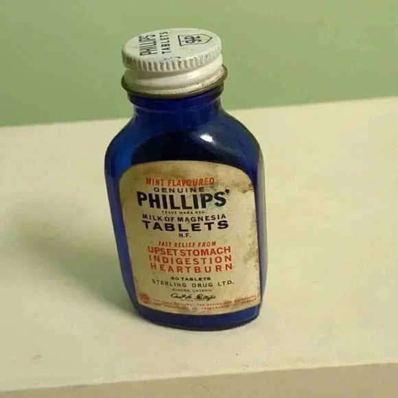 Cobalt  Blue Phillips Milk of Magnesium Tablets bottle - Picture 1 of 5
